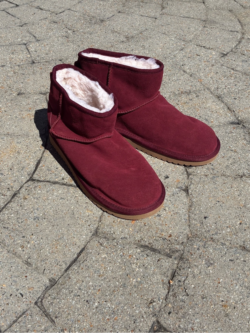 Koolaburra by Ugg Koola Mini II Maroon Suede Faux Fur Ankle Boots Like New Size6
